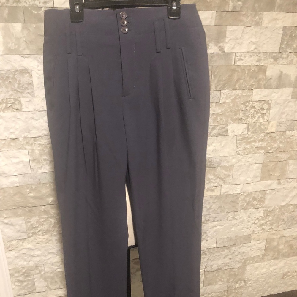 Bcbg Maxazria grey dressy pants sz 2